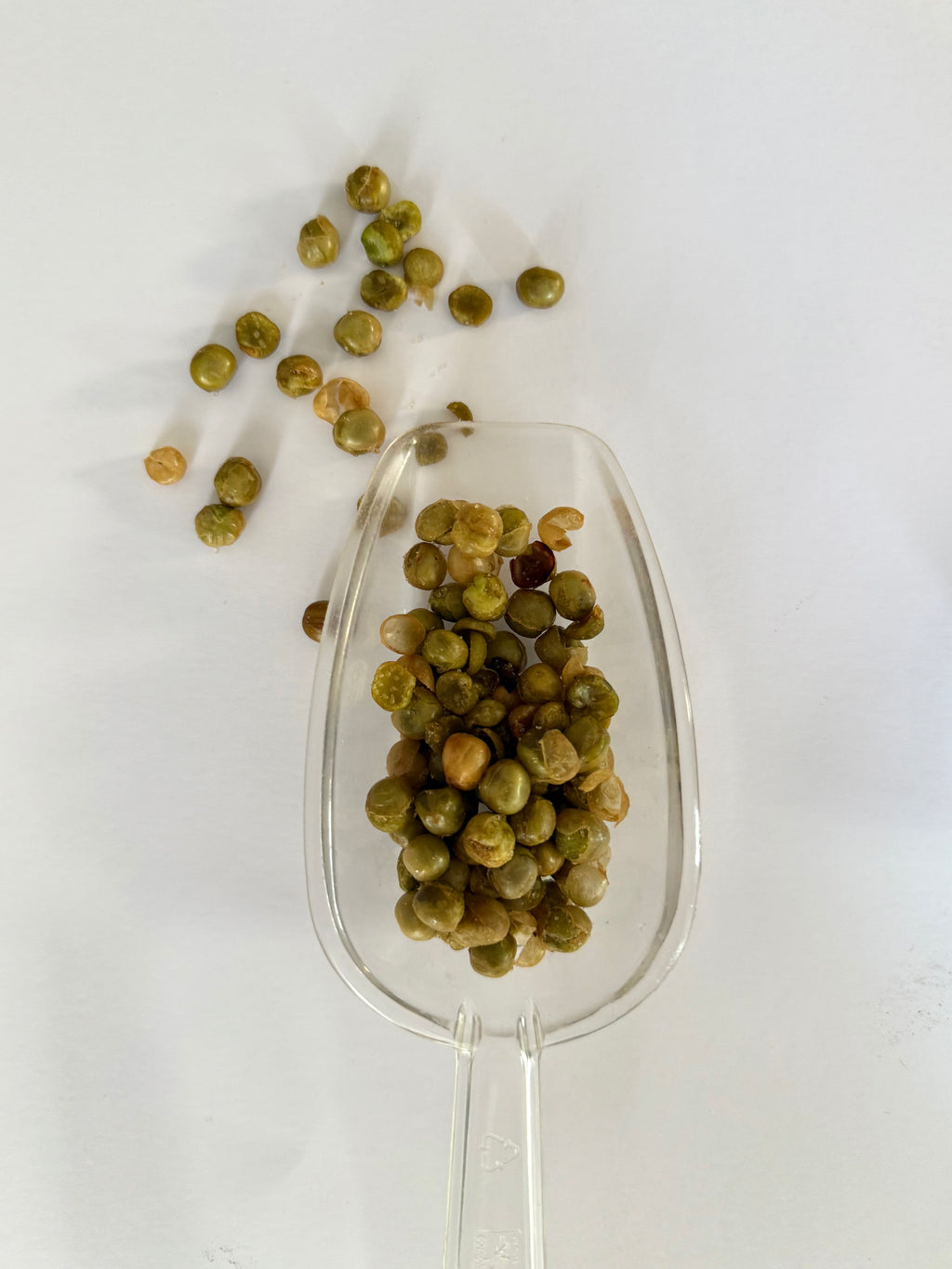 chicharo con sal y limon.